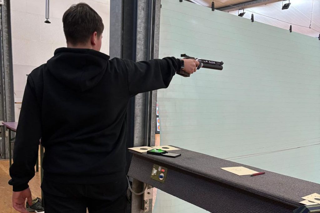 Luftpistole Jugendarbeit